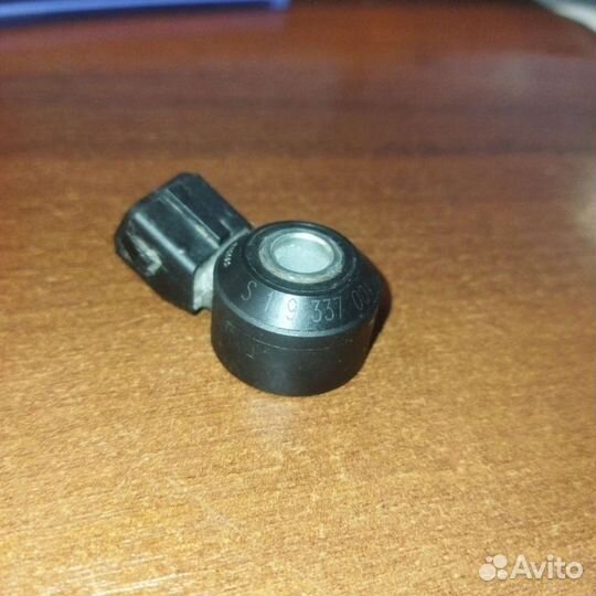 Датчик детонации nissan qg15de S119337001