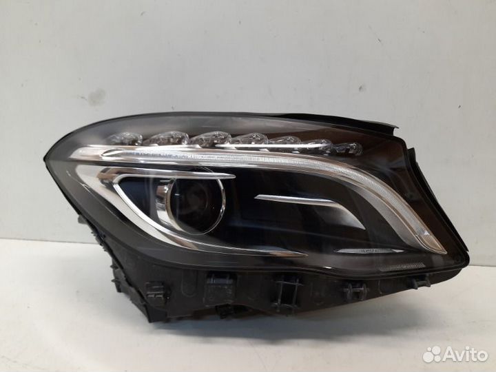 Фара передняя правая Mercedes-Benz Gla X156