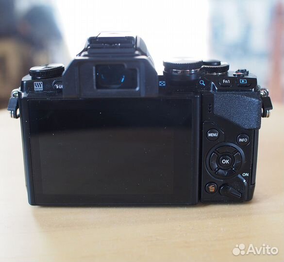 Olympus om d e m10, как новый