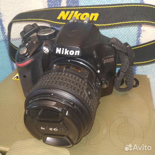 Зеркальный фотоаппарат Nikon D3200