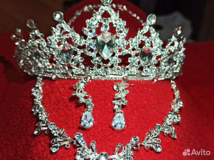 Свадебная диадема