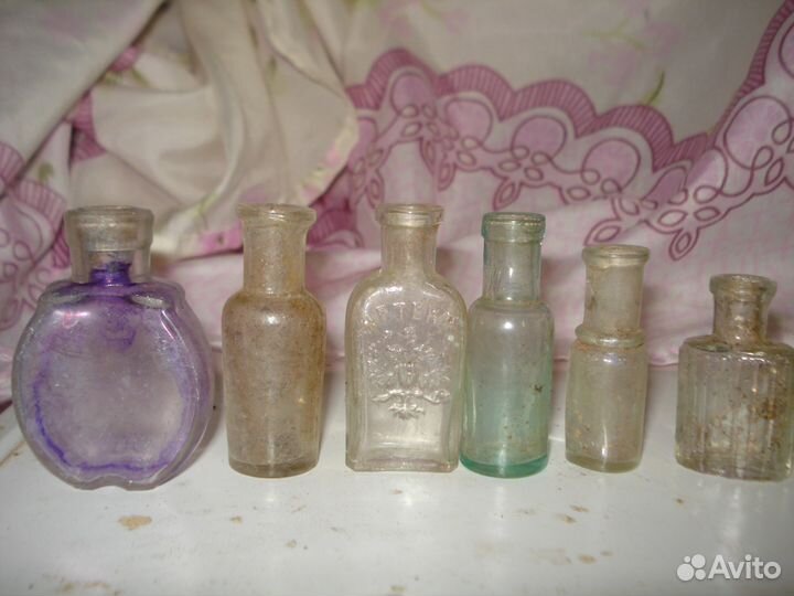 Продаю старинные бутылочки