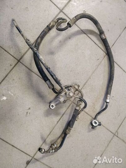 Трубка гур Land Cruiser 200