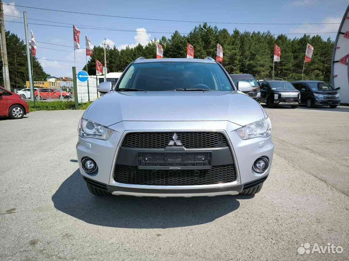 Mitsubishi Outlander 2.4 CVT, 2010, 189 110 км