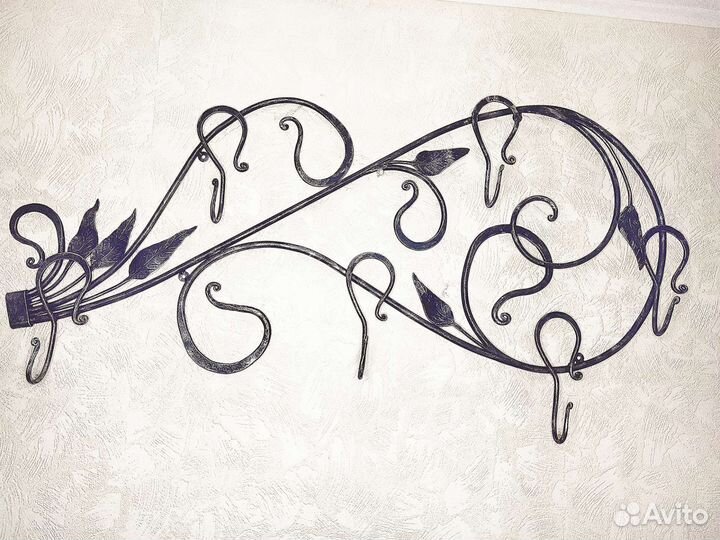 Вешалка настенная кованая