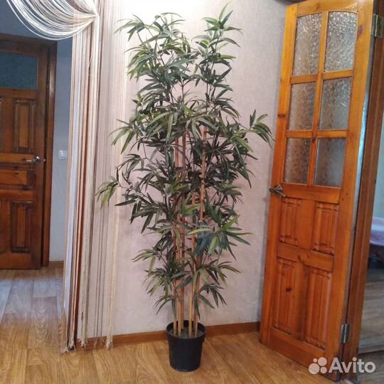 Искусственные цветы напольные