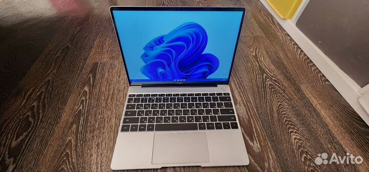 Huawei Matebook 13 AMD R5