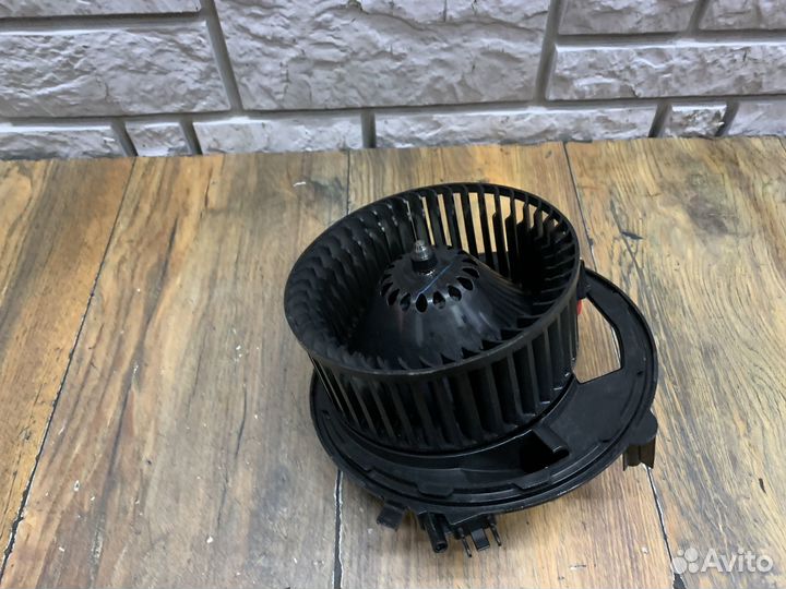 Skoda Kodiaq Моторчик отопителя