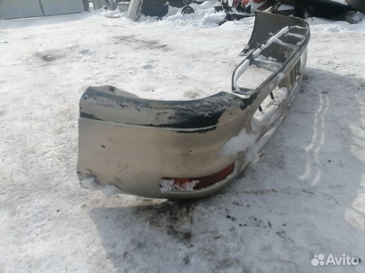 Передний бампер Toyota Corolla 100