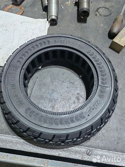 Литая мягкая покрышка 8/5х2(50-134)