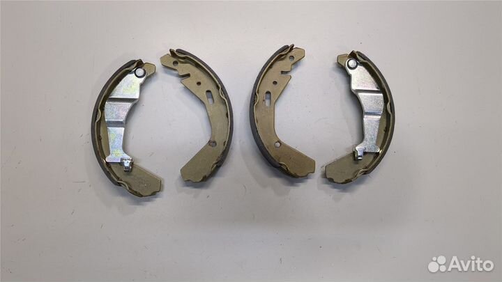 Колодки стояночного тормоза Opel Agila, 2001