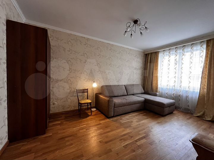 2-к. квартира, 64 м², 3/7 эт.