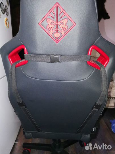 Игровое кресло by hp omen citadel