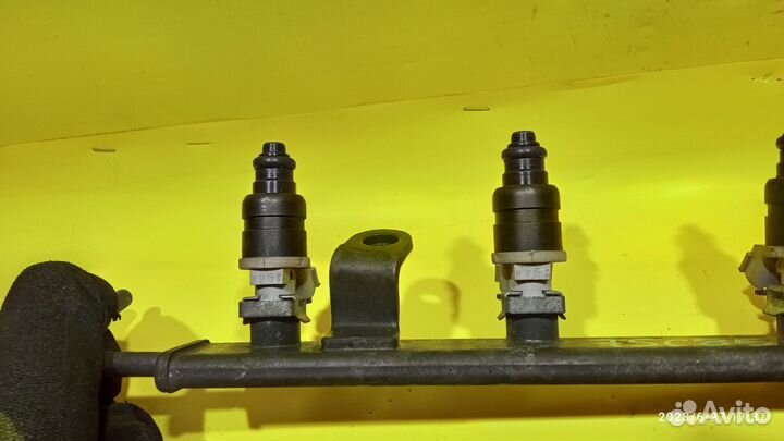 Рампа топливная для Mitsubishi Colt Z34