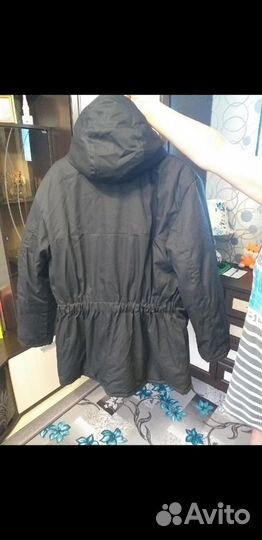 Новая зимняя куртка охранника