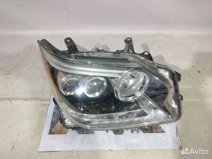Lexus GX 14- Фара Правая Бу оригинал