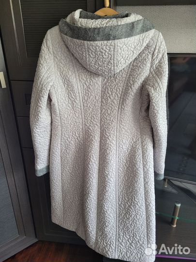 Женское демисезонное пальто