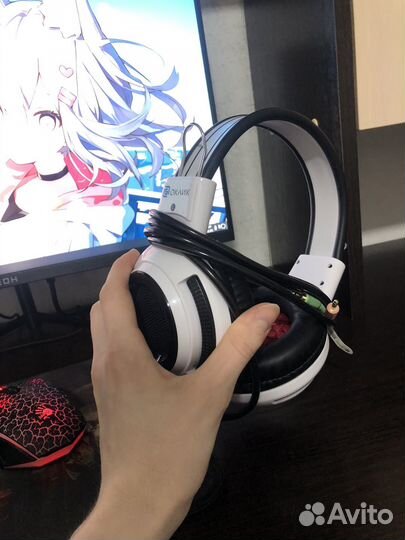 Игровые наушники 