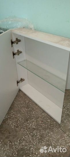 Шкаф зеркальный в ванну