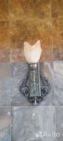 Светильники настенные