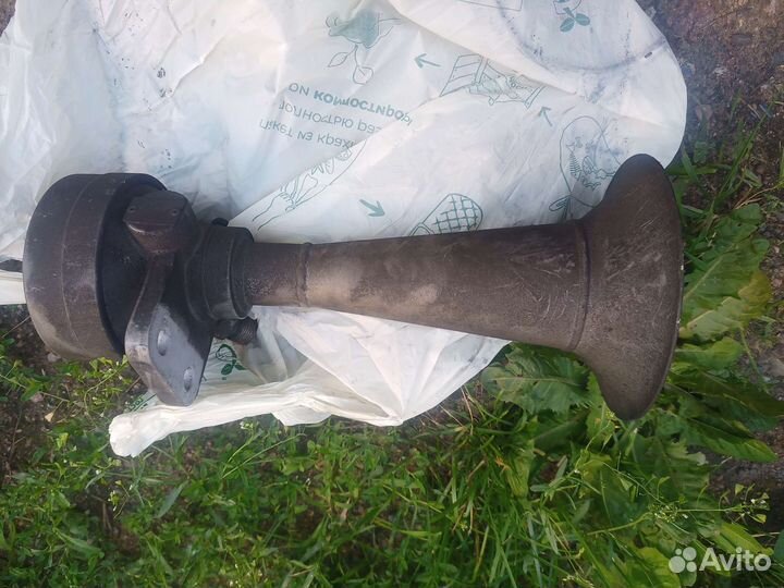 Тифон т 37 Э(тепловозный гудок)