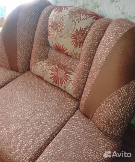Маленький диванчик