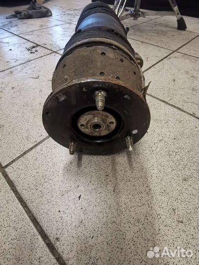 Гидроамортизатор задний левый Mercedes w220 s500