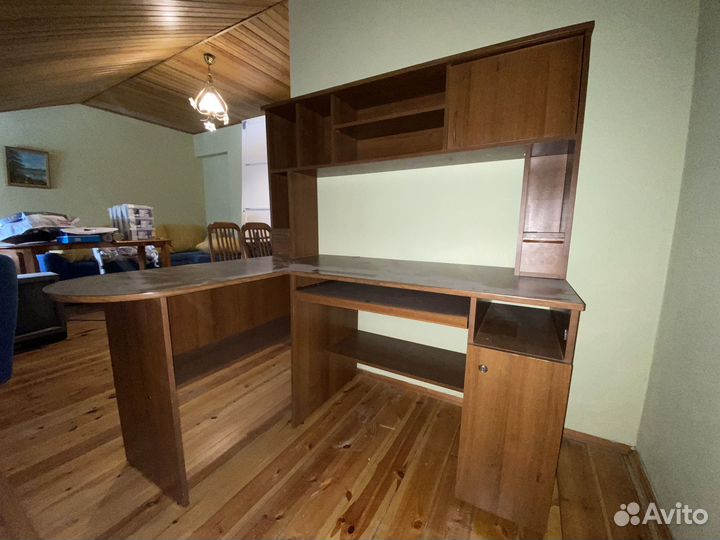 Компьютерный стол