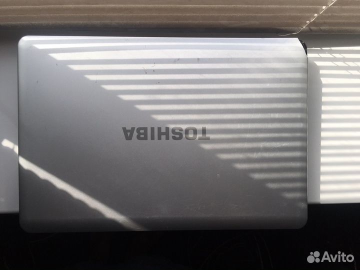 Ноутбук Toshiba satellite l500 1WP