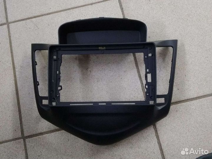 Рамка для магнитолы Шевроле Круз