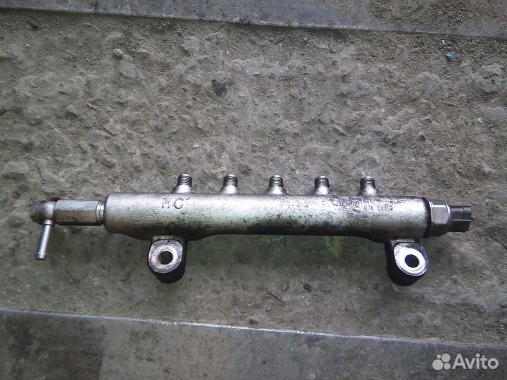 Топливная рампа Ниссан Навара Патфайндер