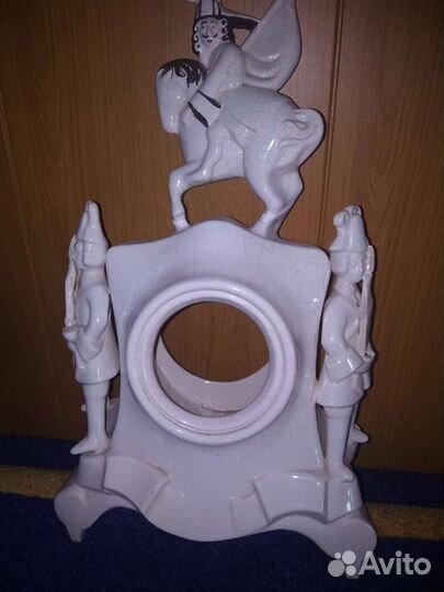 Антикварный фарфоровый подчастник Германия