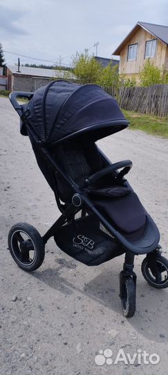Прогулочная коляска