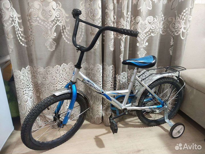 Ведосипед 18 дюймов для мальчиков и девочек