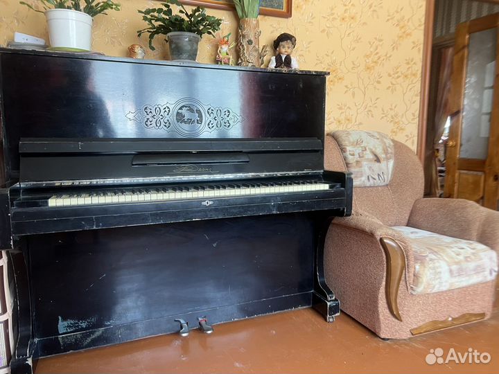 Пианино Десна