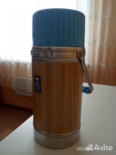 Термос на 2 литра, с ручкой