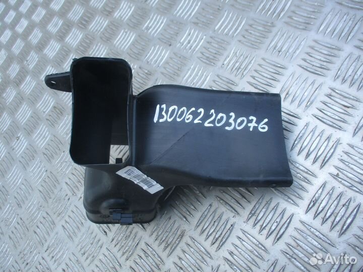 Воздуховод Mercedes-Benz A9608313745