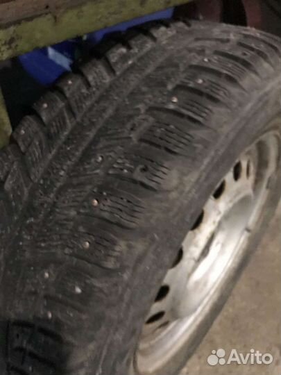 Kumho I'Zen KW22 235/65 R16 98T