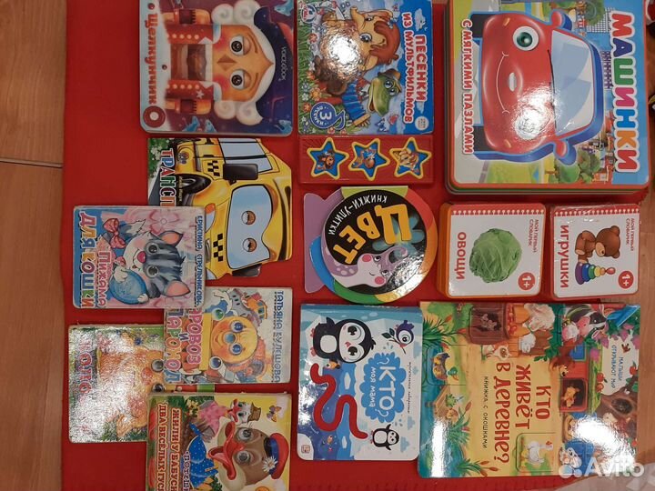 Книги детские муз, с окошками, пазлами