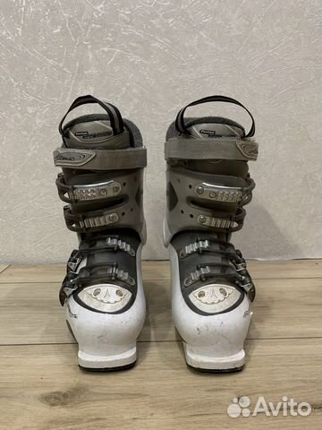 Горнолыжные ботинки женские atomic