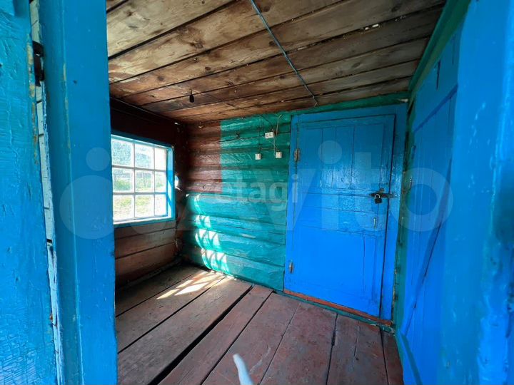 Дом 28,2 м² на участке 11 сот.