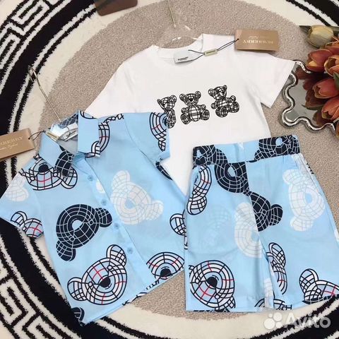 Костюм шорты и рубашка