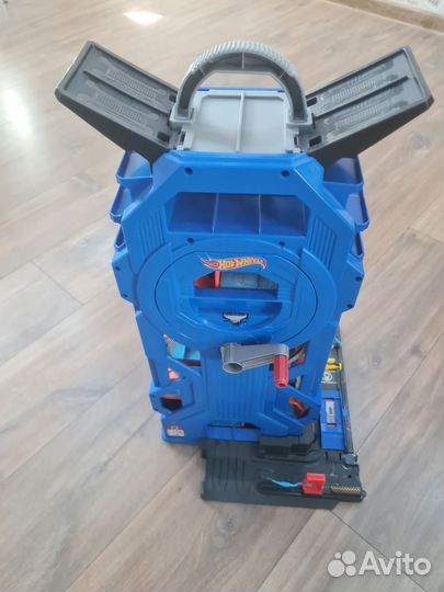 Hot wheels Мега Гараж