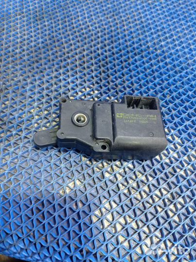 Моторчик заслонок отопителя Chevrolet Aveo T200