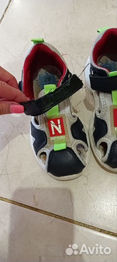 Сандалии для мальчика 28р