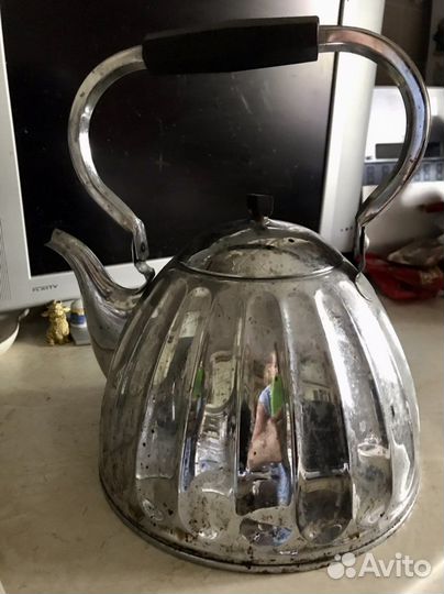 Чайник мельхиор СССР бесплатно в дар