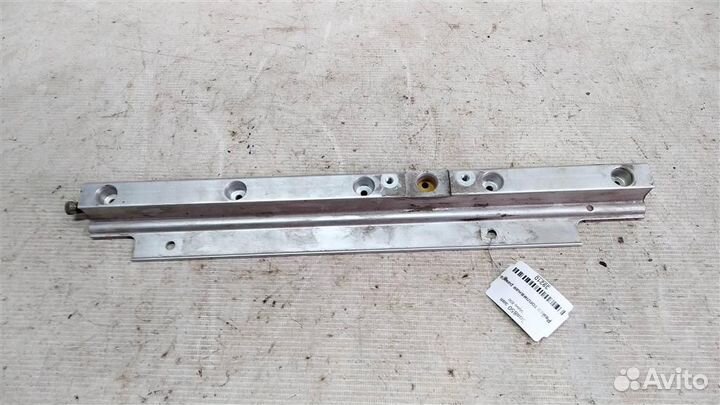 Рампа топливная Volvo 850