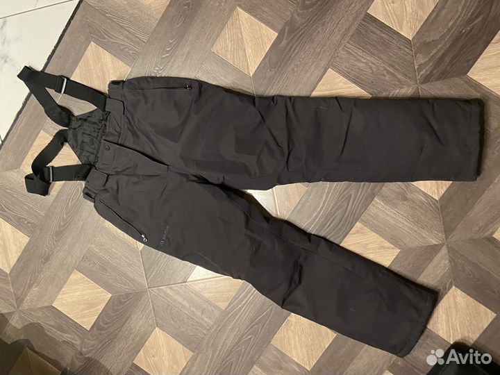 Горнолыжный костюм