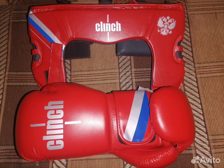 Боксерские перчатки