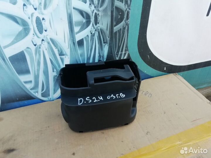 Кожуx рулeвой колонки Chrysler Sebring Dodge Strat